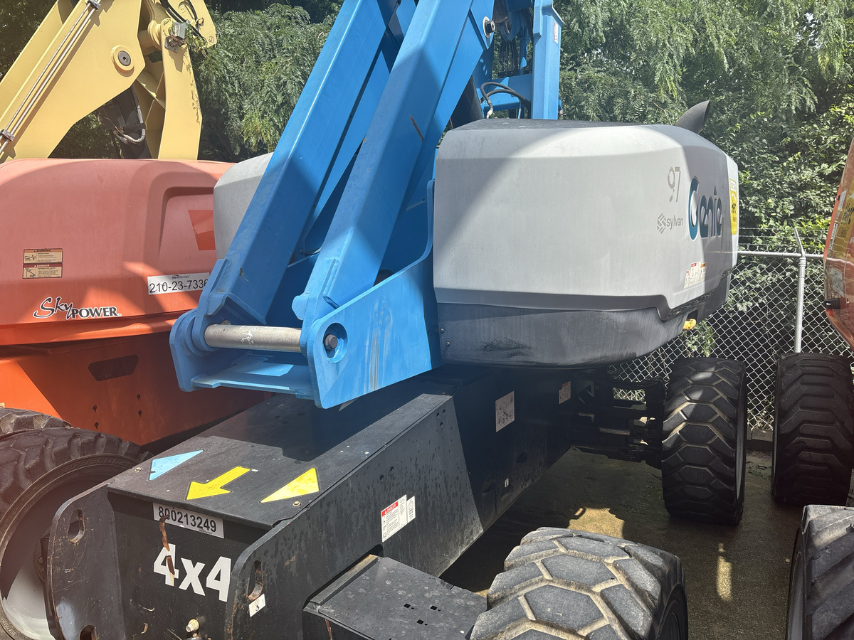 2018 Genie S-65
