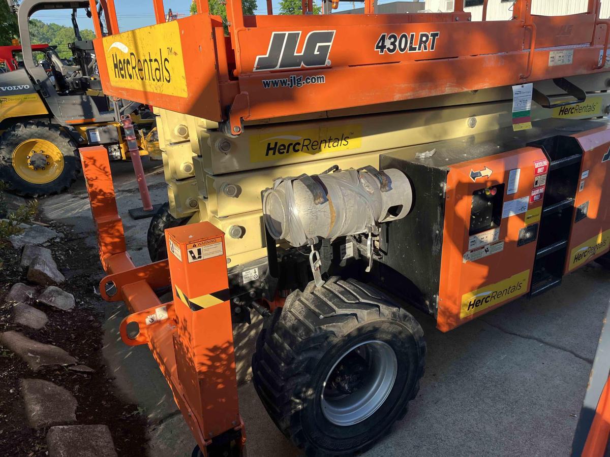 2018 JLG 430LRT