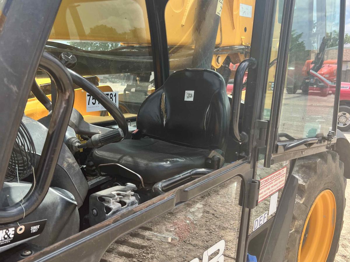 2017 JCB 512-56-11