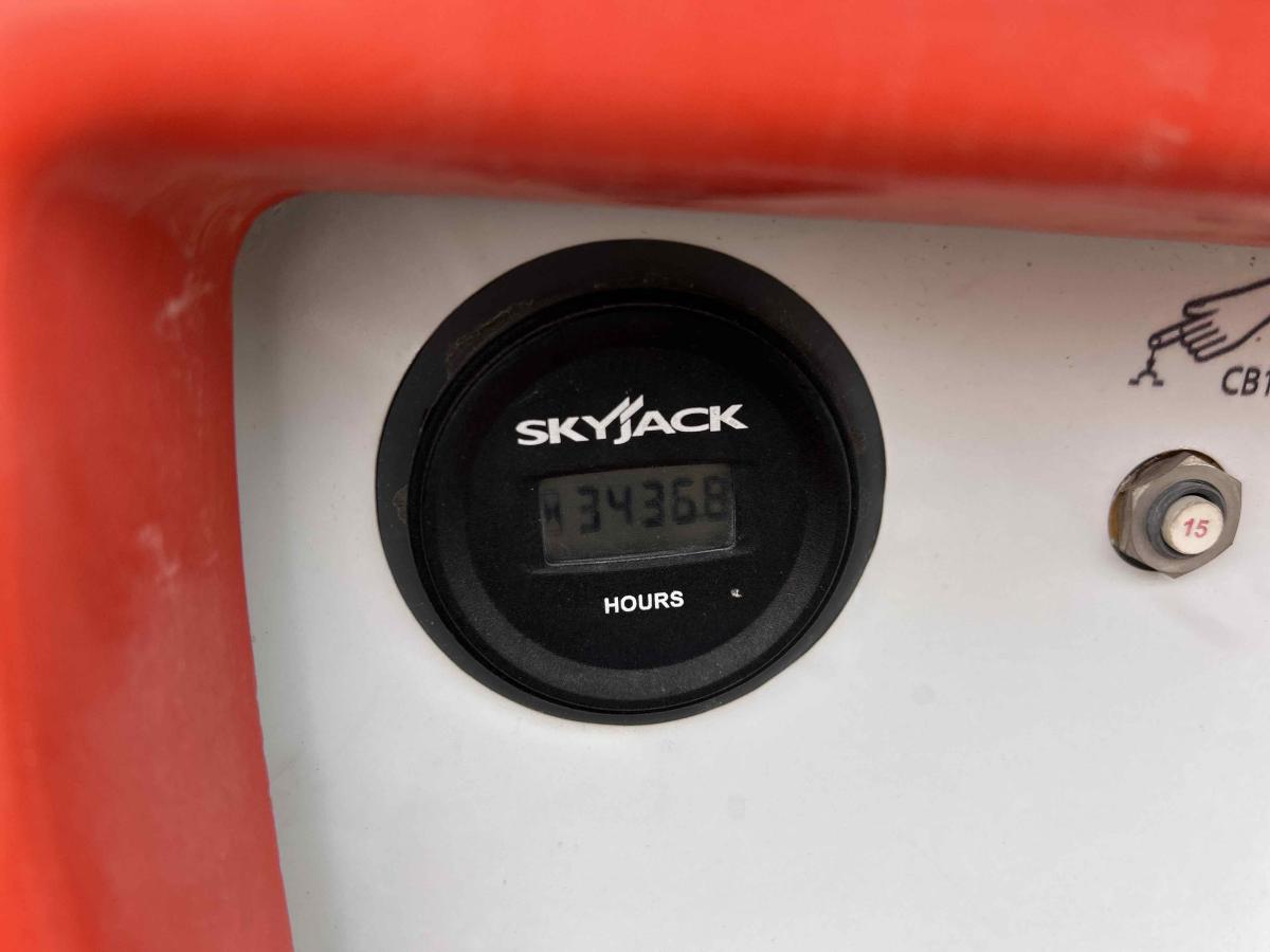 2017 Skyjack SJ66 T-10