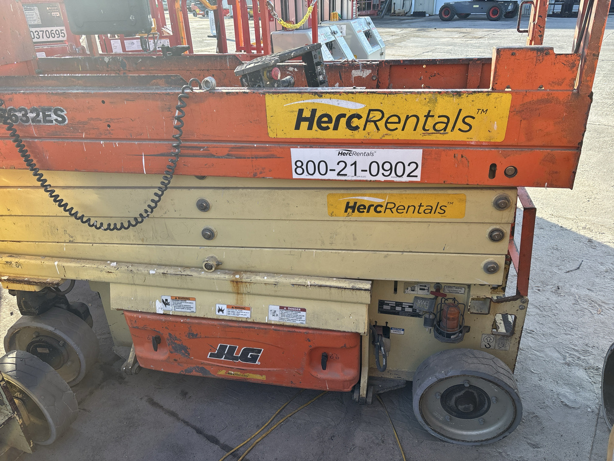 2018 JLG 2632ES-2