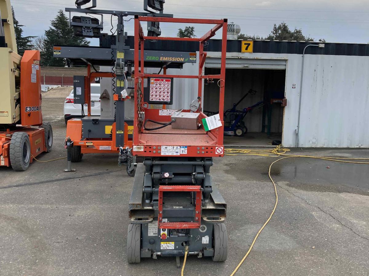 2017 Skyjack SJ3219