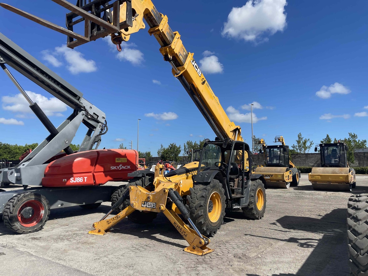 2018 JCB 510-56-1