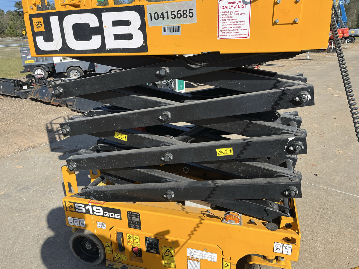 2023 JCB S1930E-14