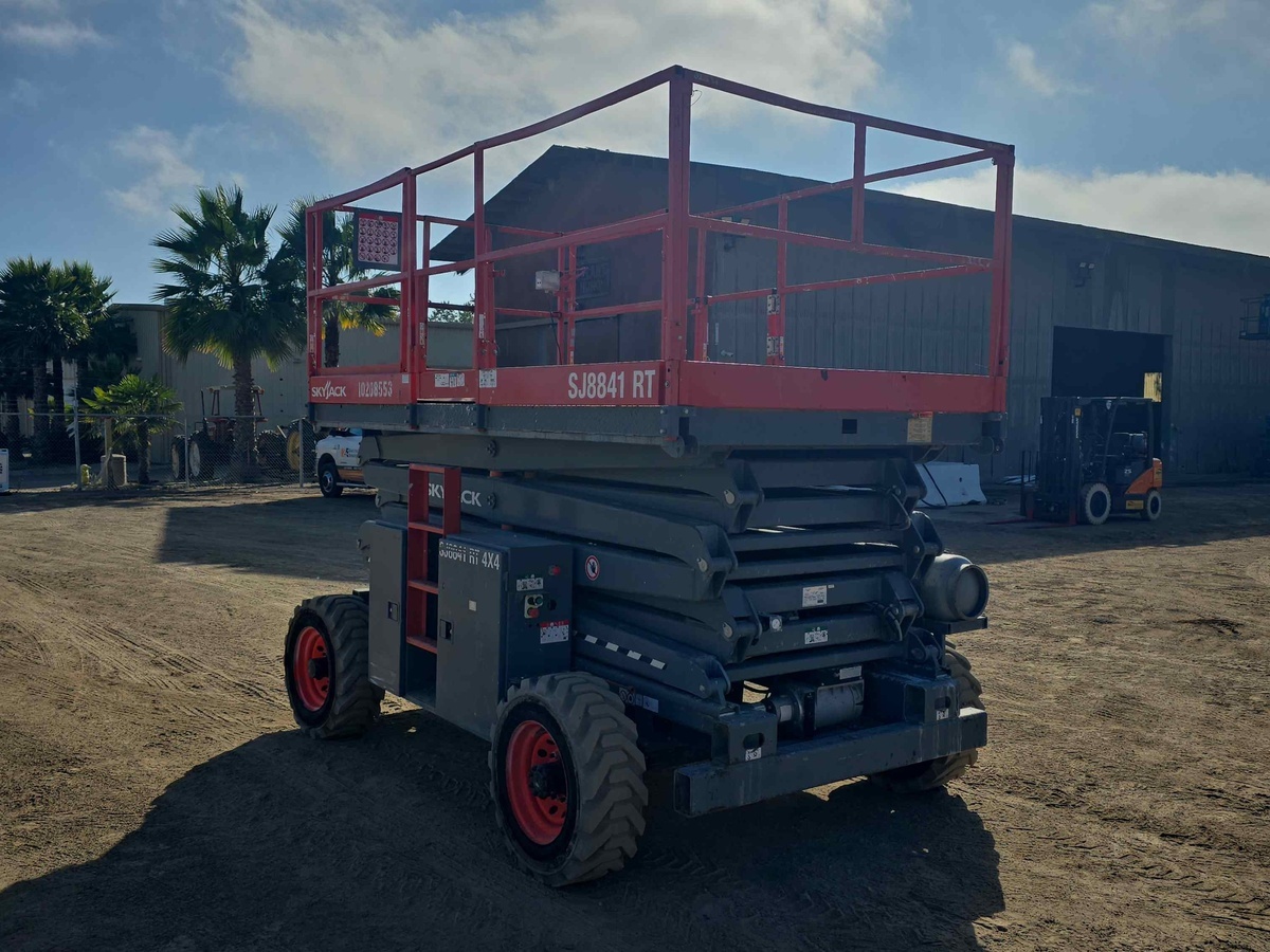 2017 Skyjack SJ8841 RT-8