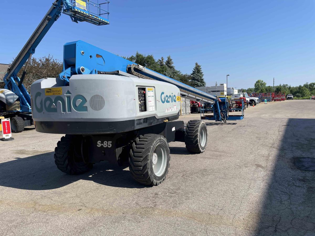 2017 Genie S-85-4