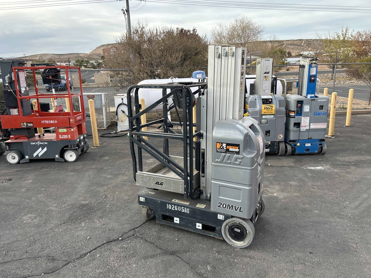 2018 JLG 20MVL-6