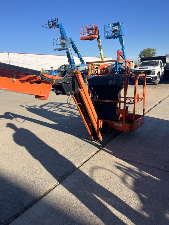 2015 JLG E300AJP-5