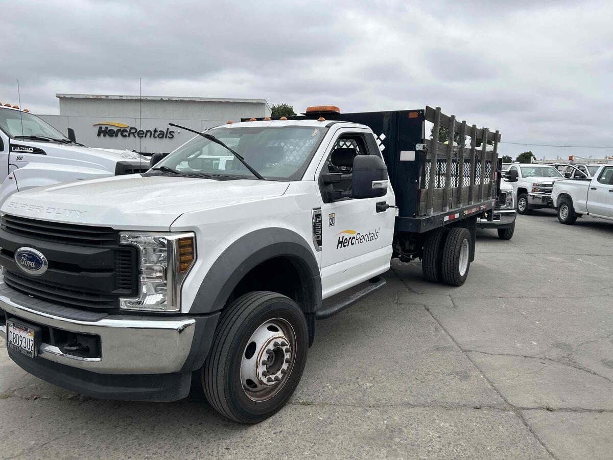 2019 Ford F550-3