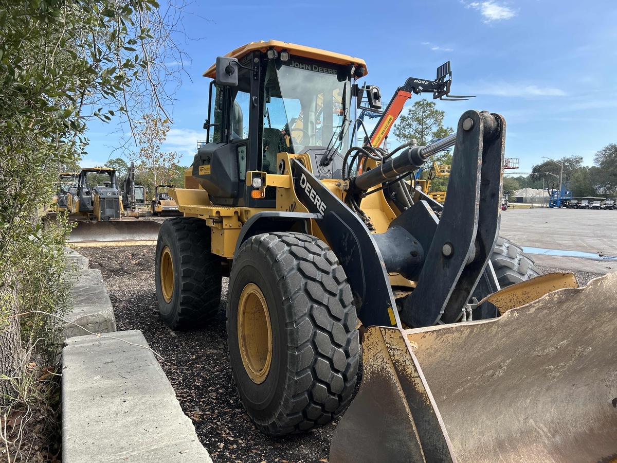 2021 John Deere 524 P-2