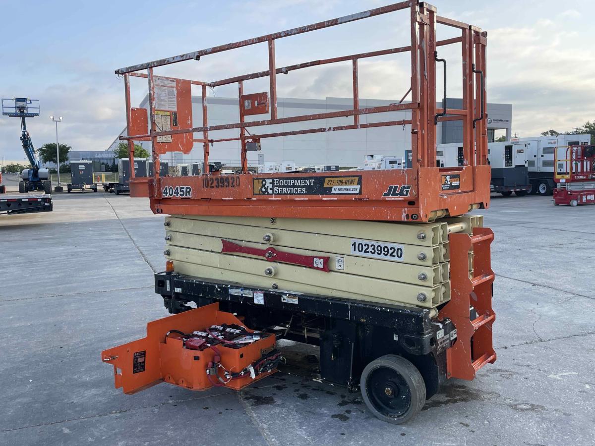 2018 JLG 4045R-2