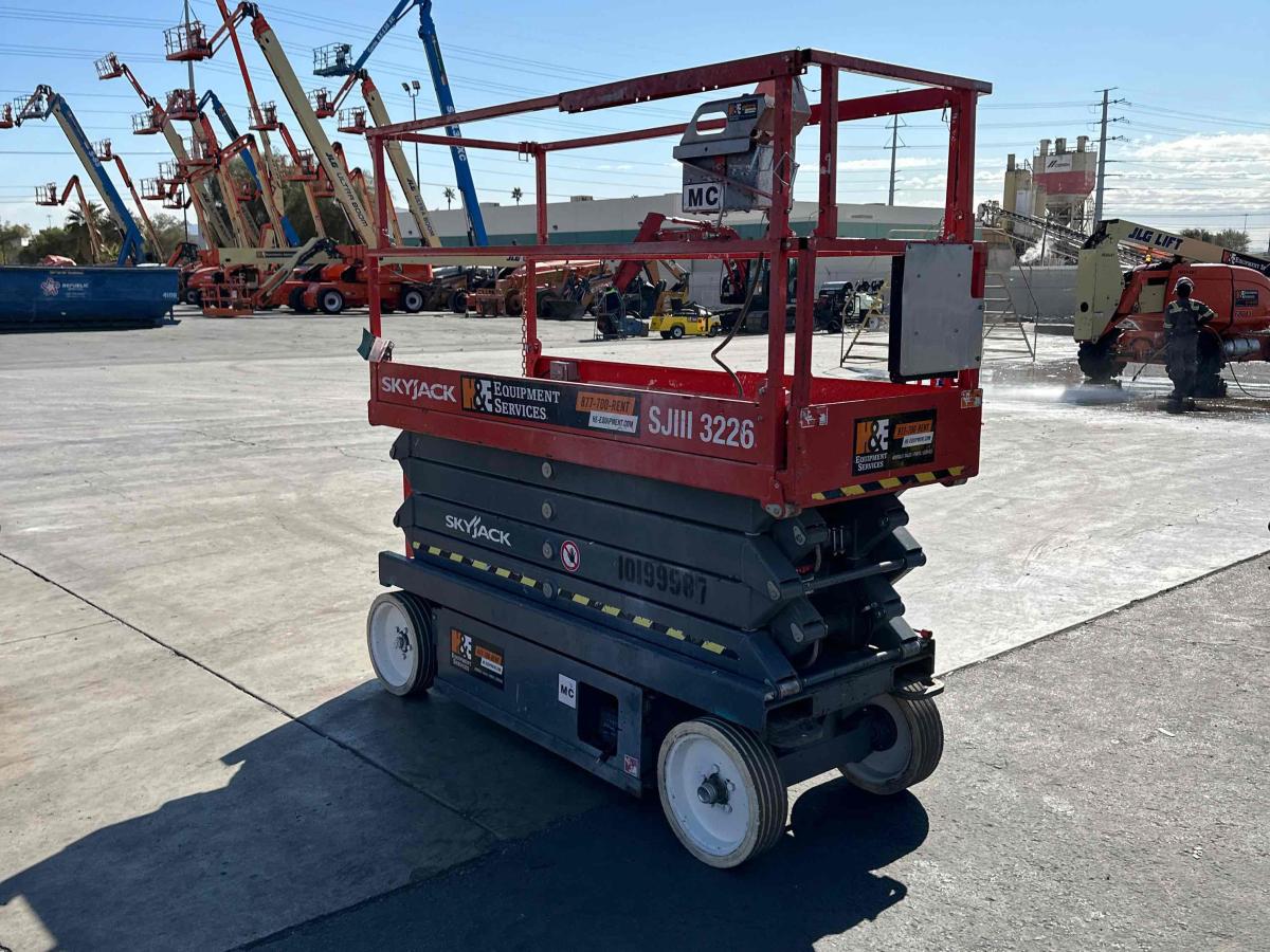 2016 Skyjack SJ3226