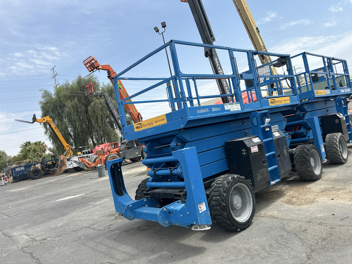 2016 Genie GS-4390 RT-2