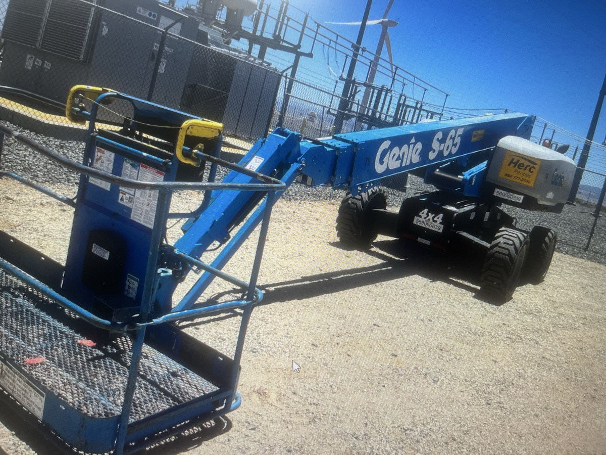 2018 Genie S-65