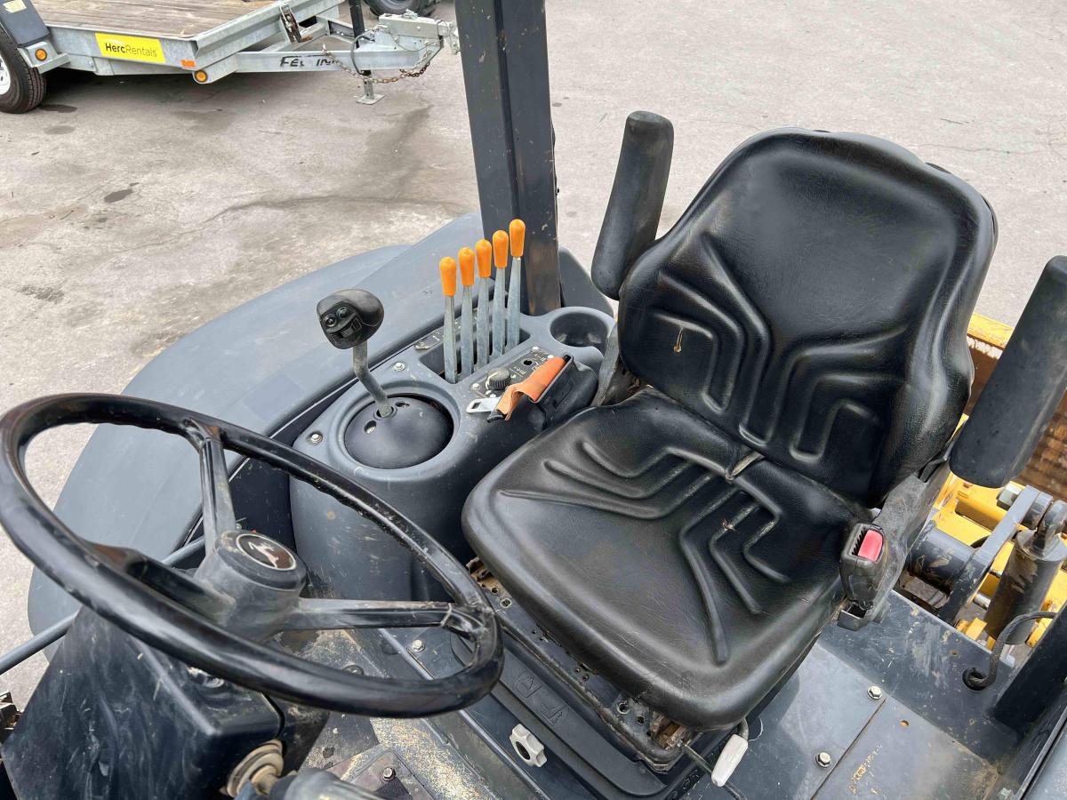 2017 John Deere 210LEP