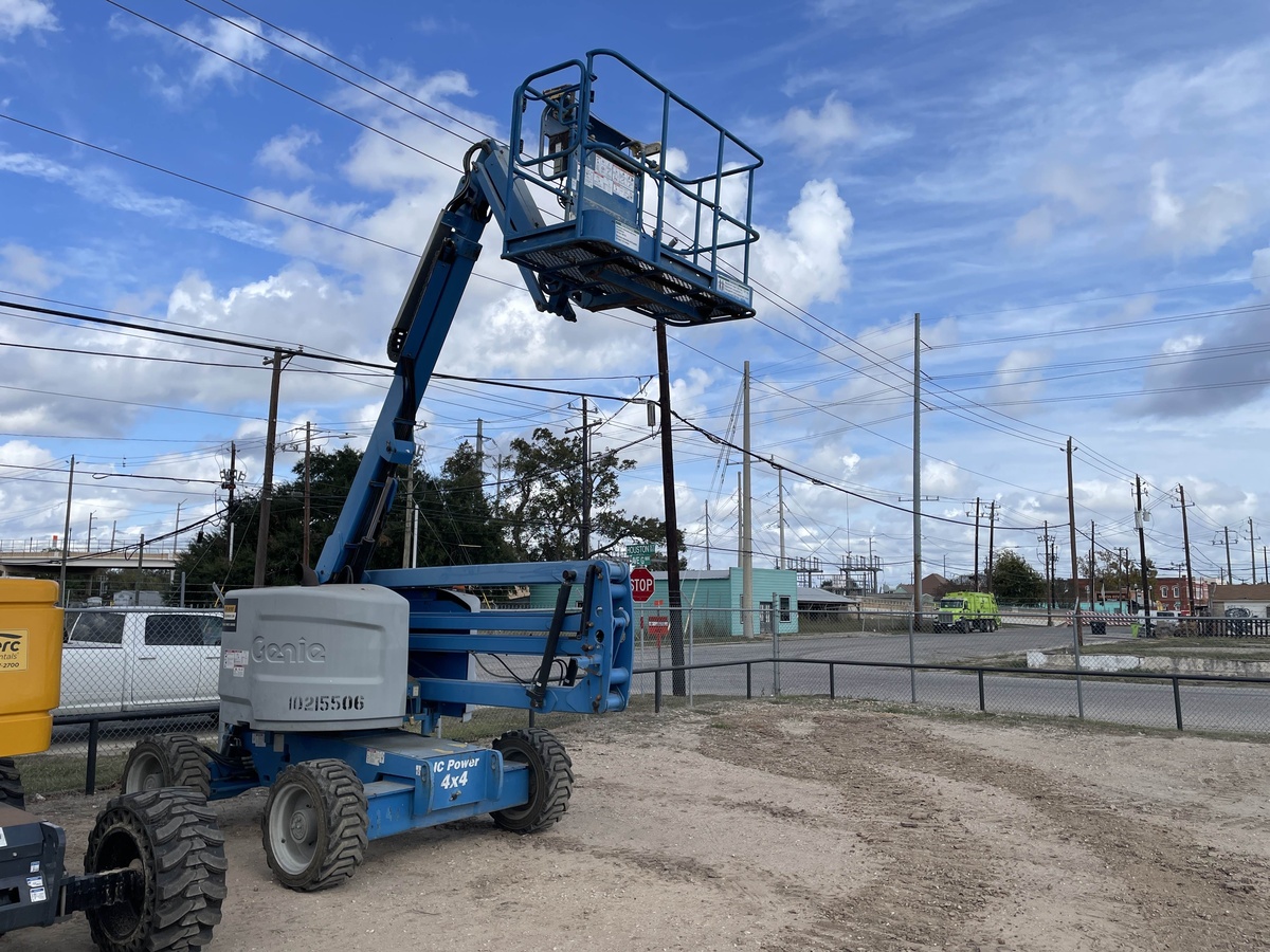2017 Genie Z-45/25 RT