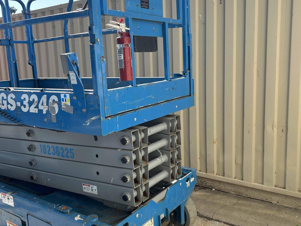 2018 Genie GS-3246-1
