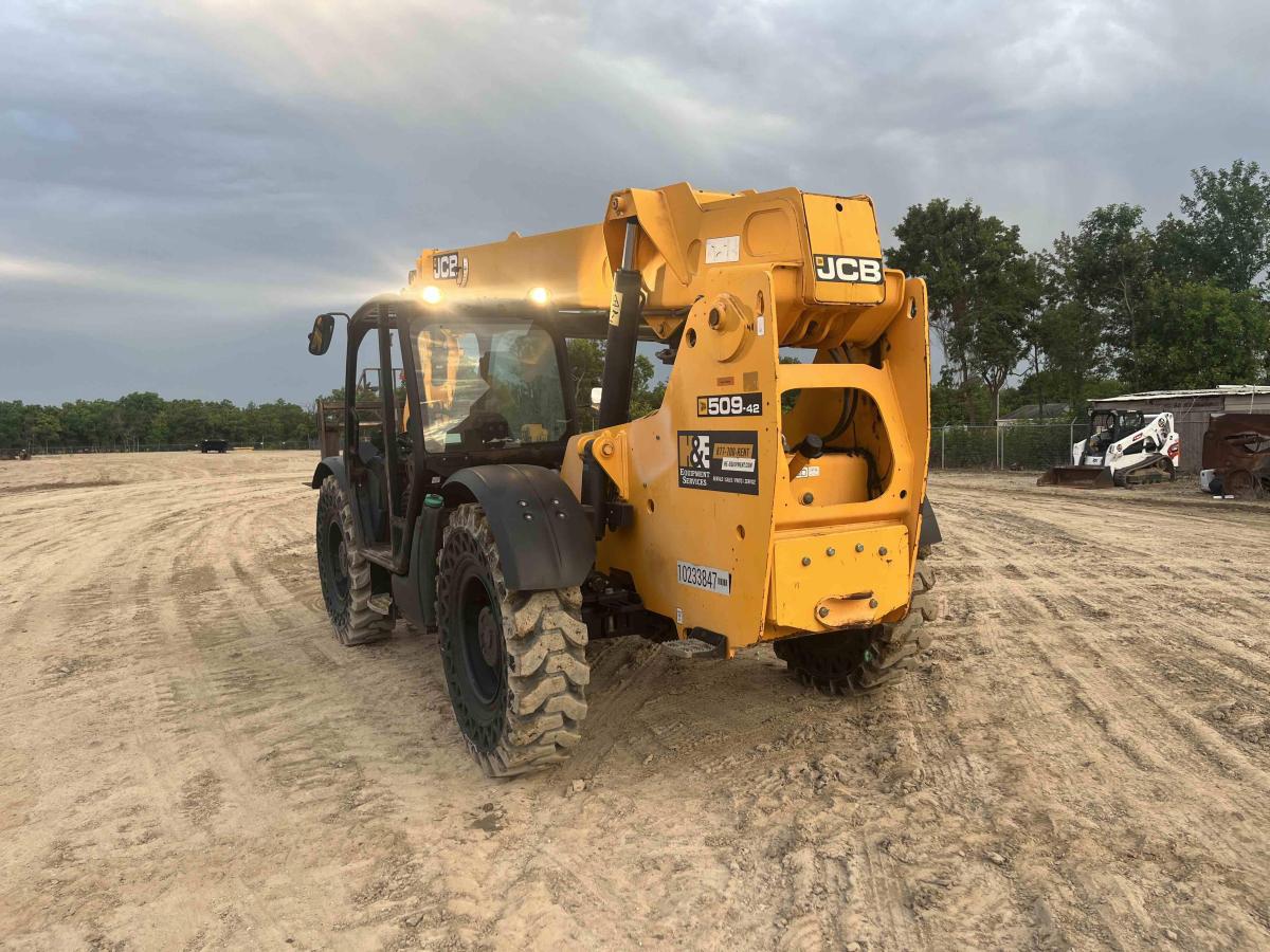 2018 JCB 509-42-9