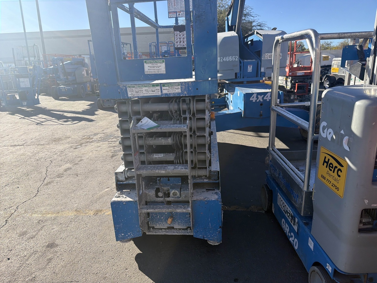 2016 Genie GS-3232-2