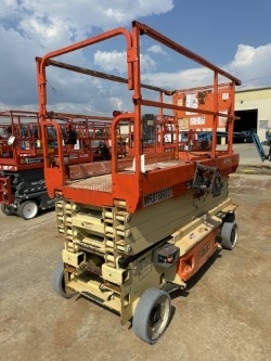2018 JLG 3246ES-1