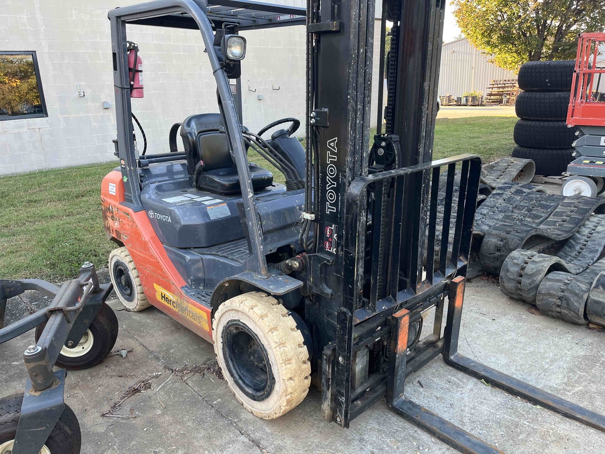 2019 Toyota 8FGU25-3