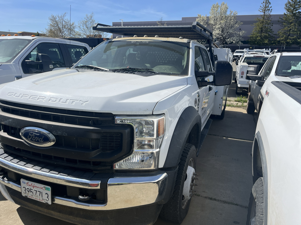 2021 Ford F550-3