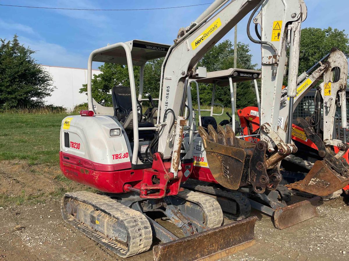 Takeuchi best sale tb230 specs