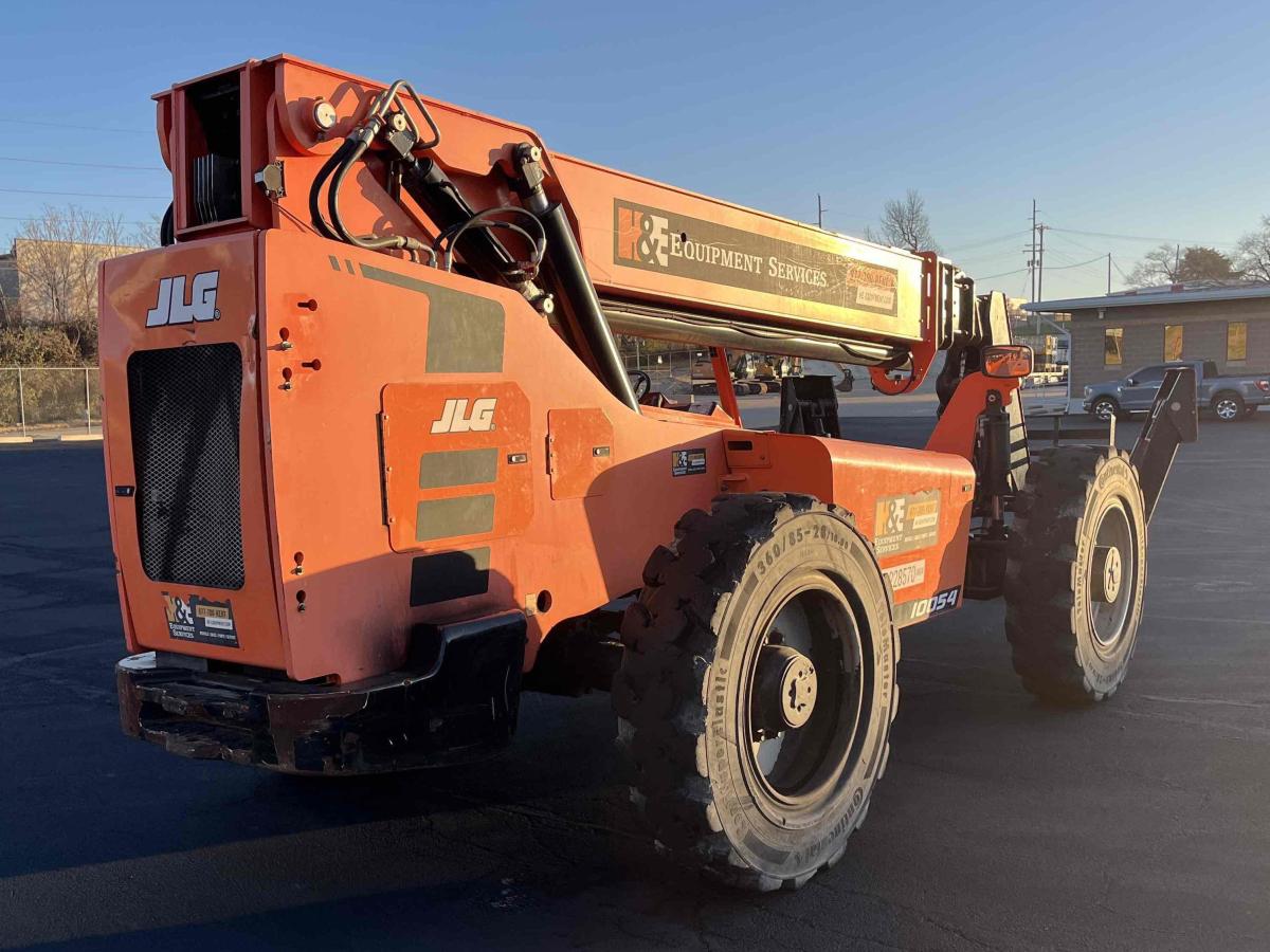 2018 SkyTrak 10054
