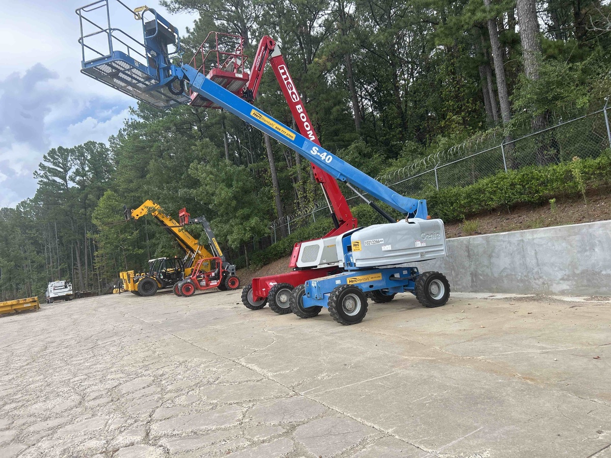 2017 Genie S-40