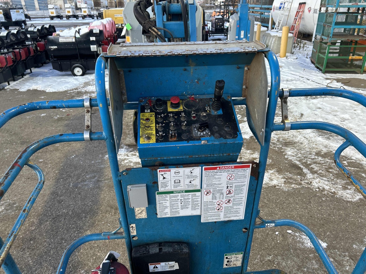 2014 Genie Z-30/20 N-8