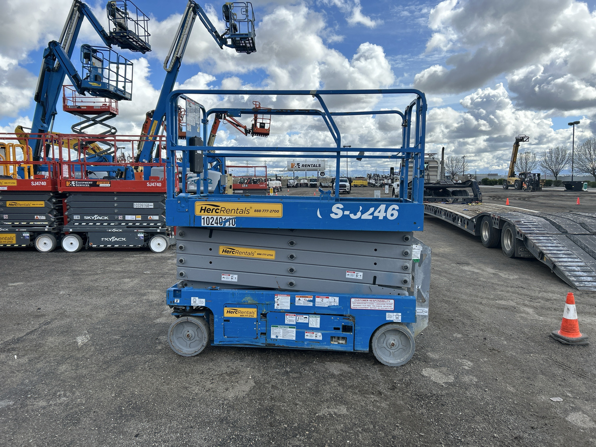 2018 Genie GS-3246-15