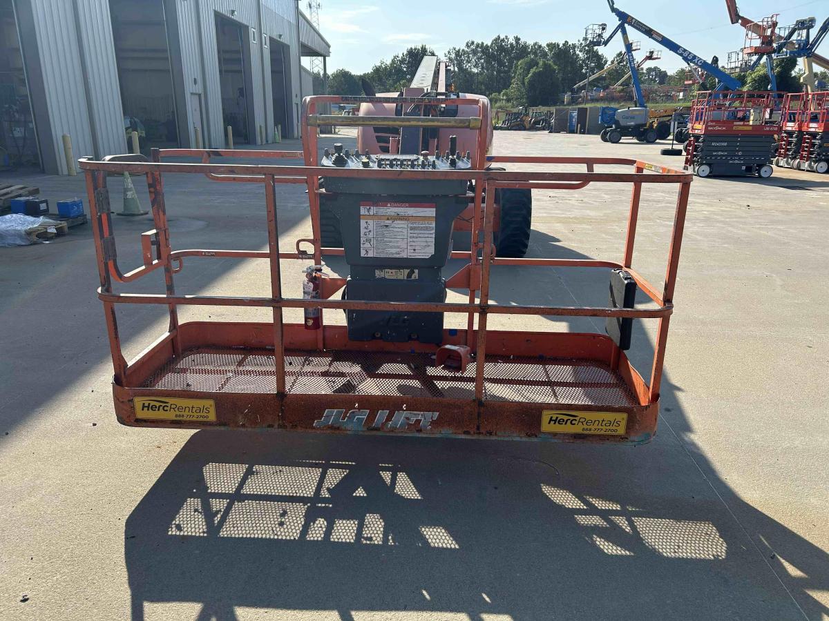 2016 JLG 600AJ-5