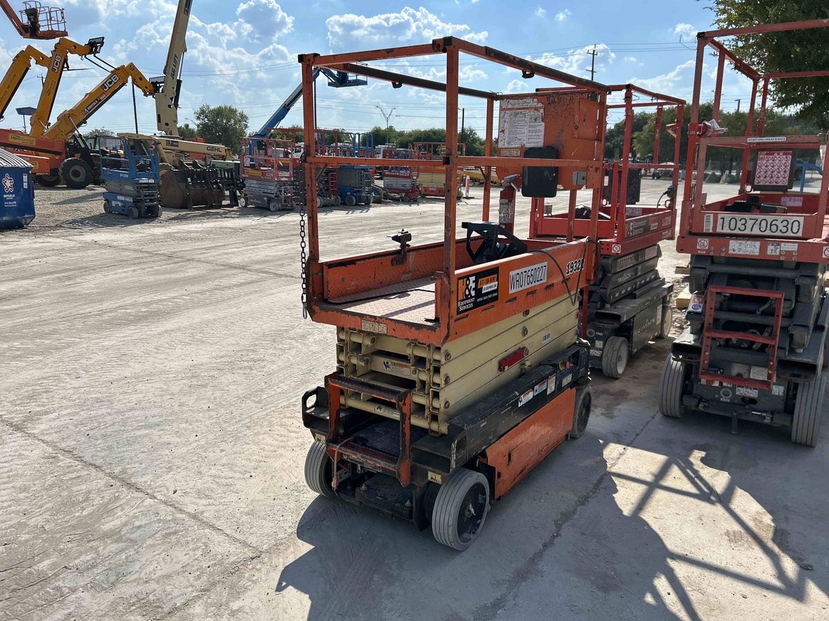 2018 JLG 1932R-4