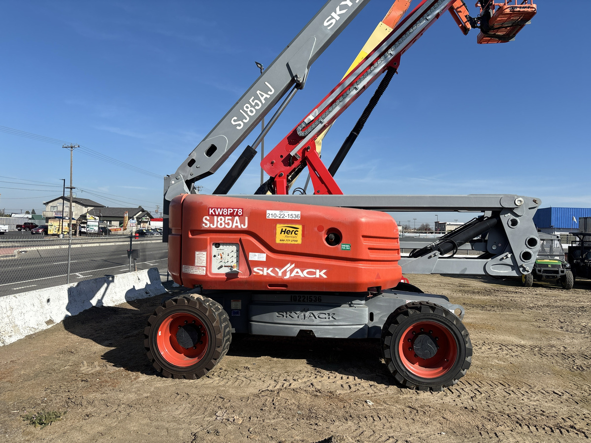 2017 Skyjack SJ85 AJ