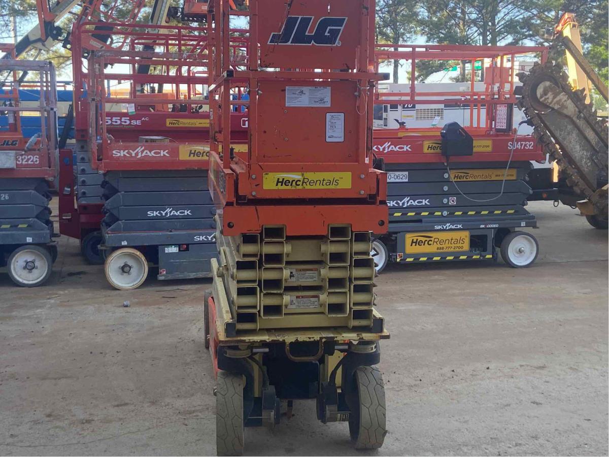 2016 JLG 2632ES
