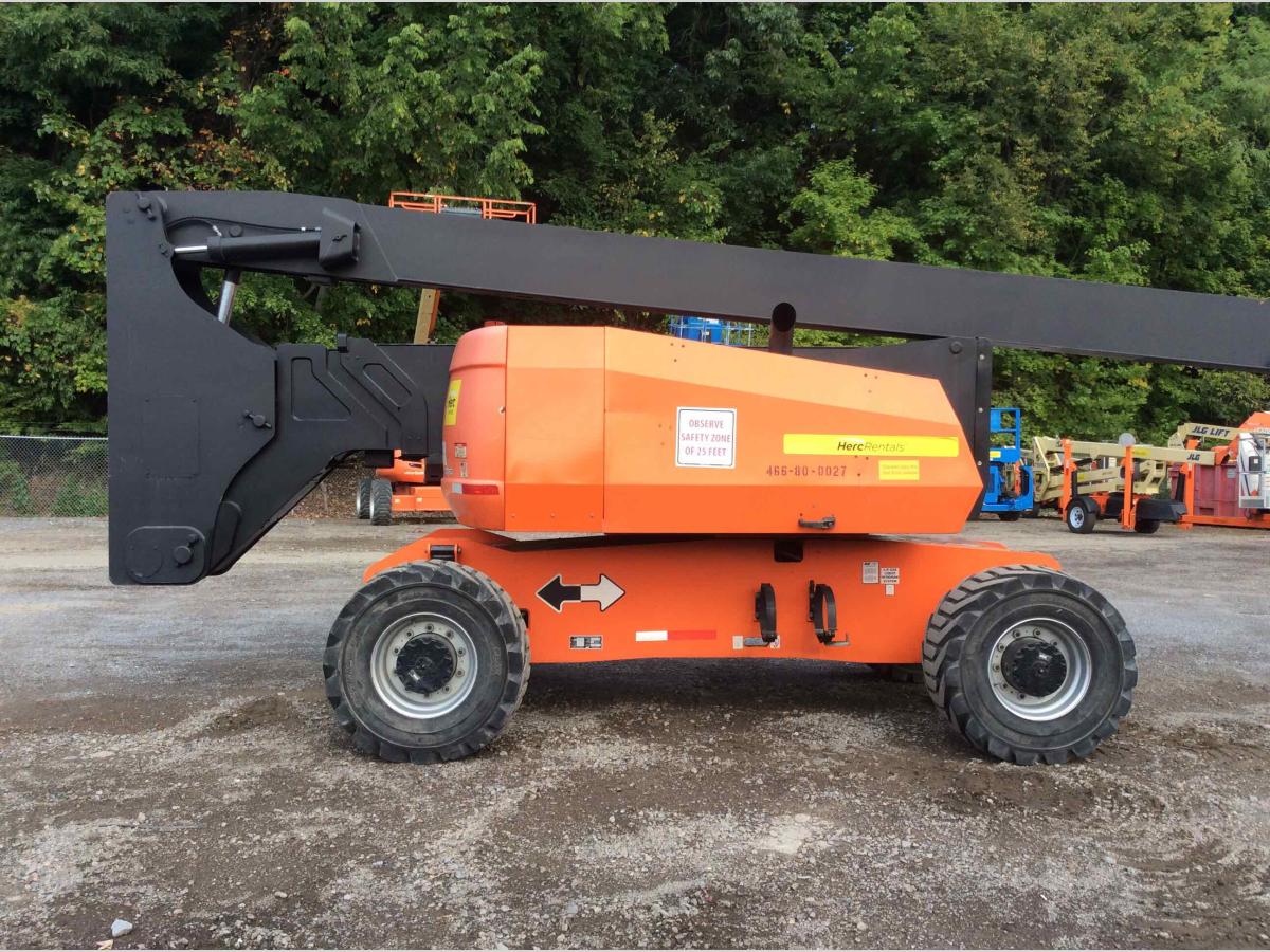 2012 JLG 800AJ