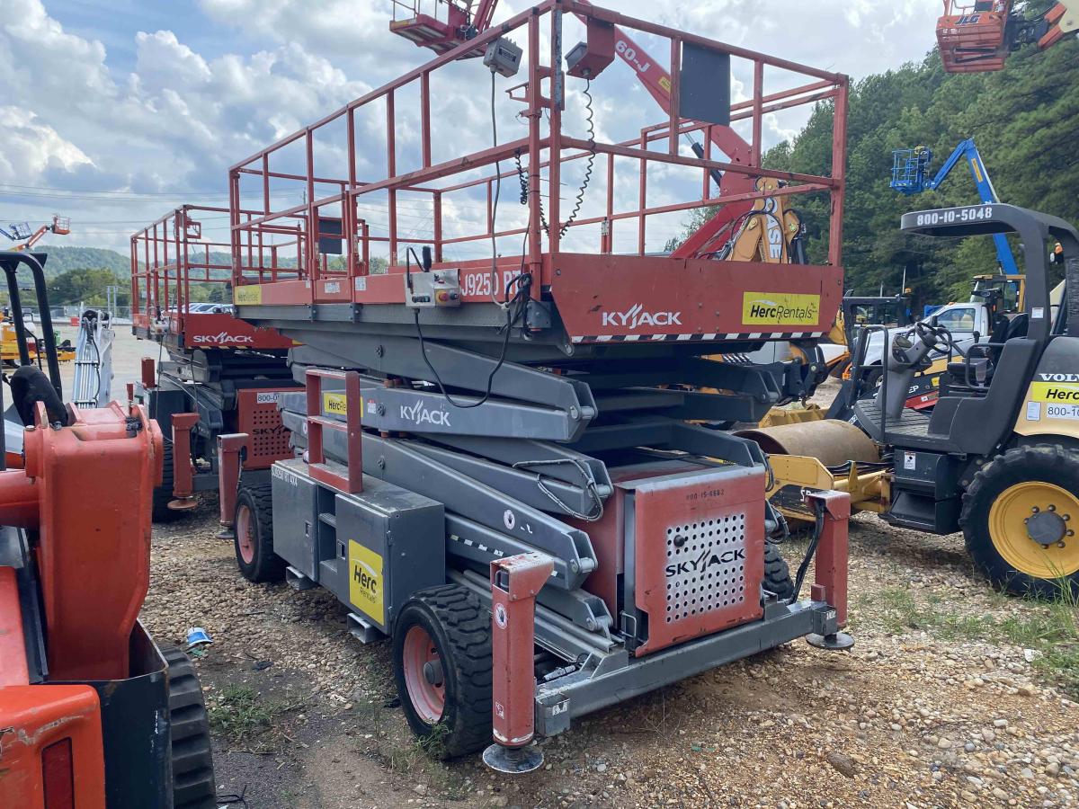 2017 Skyjack SJ9250 RT