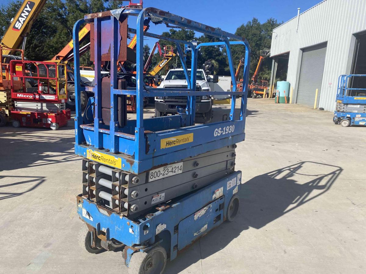 2018 Genie GS-1930