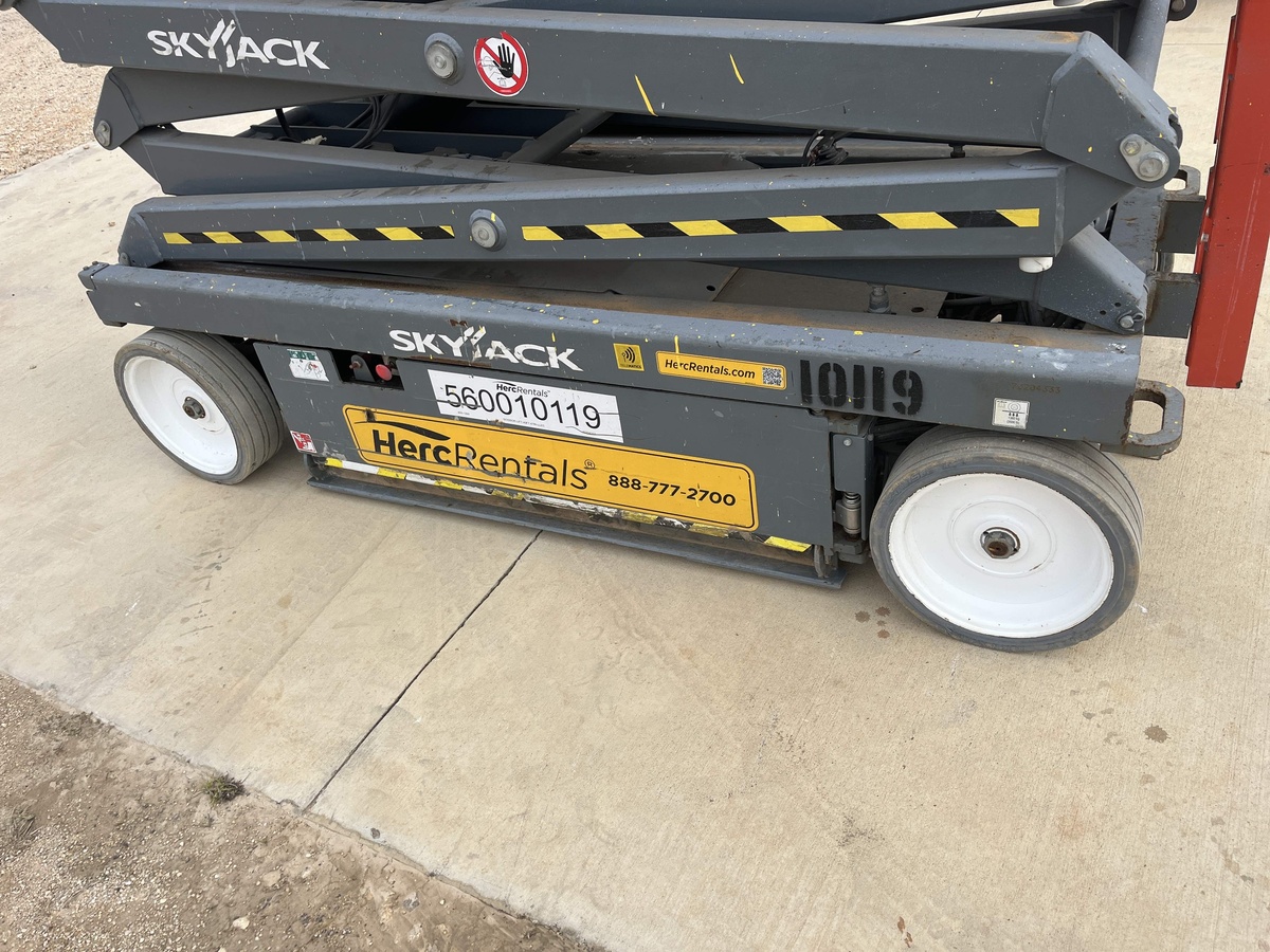 2019 Skyjack SJ4740-10