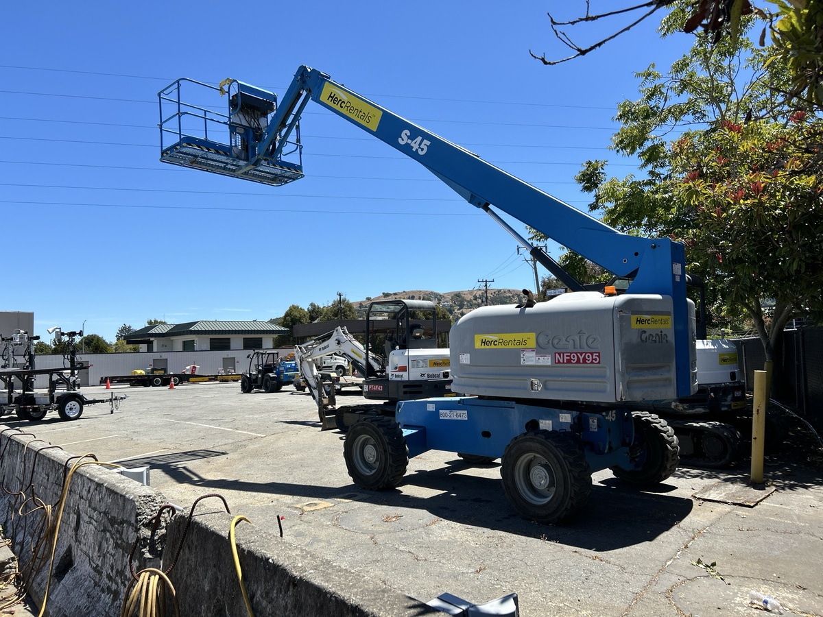 2018 Genie S-45-2