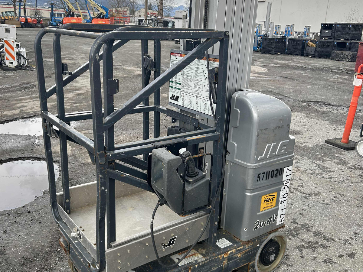 2015 JLG 20MVL-2