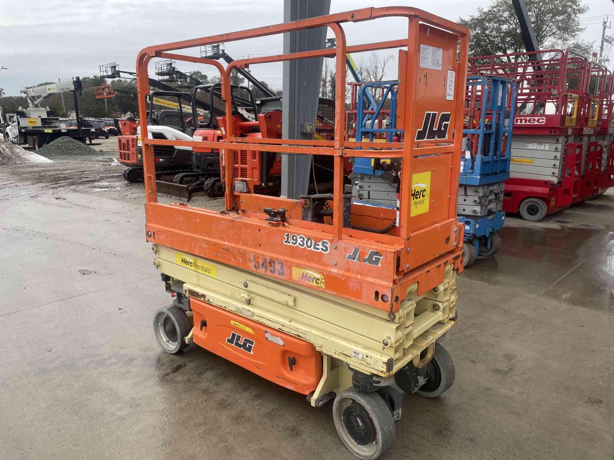 2017 JLG 1930ES