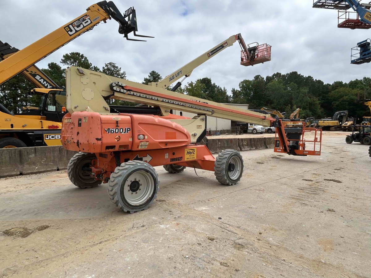 2016 JLG M600JP-5