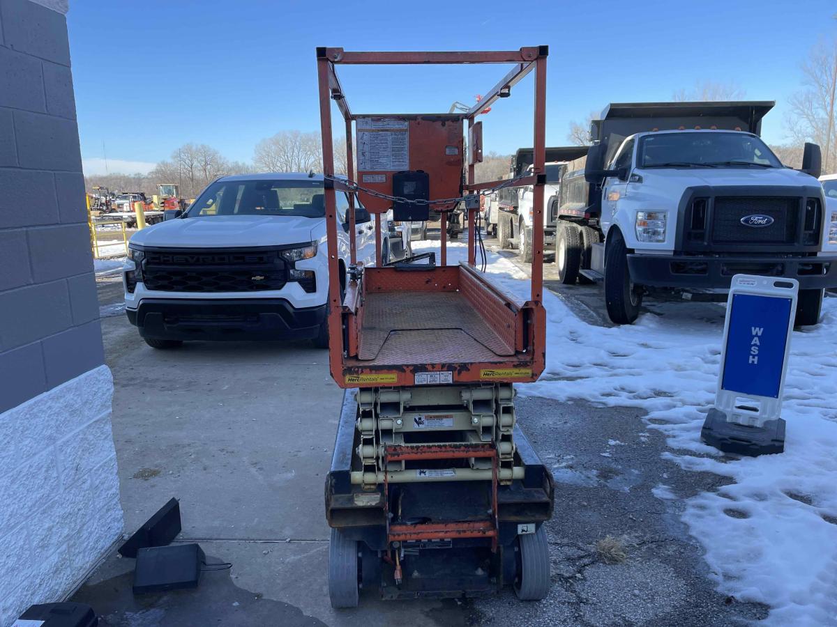 2018 JLG 1932R