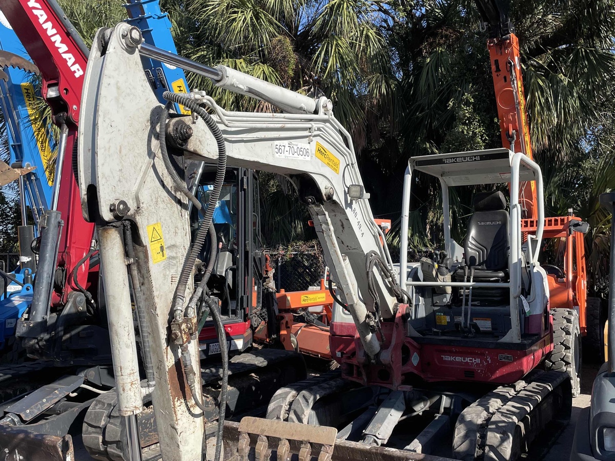 2021 Takeuchi TB260-2