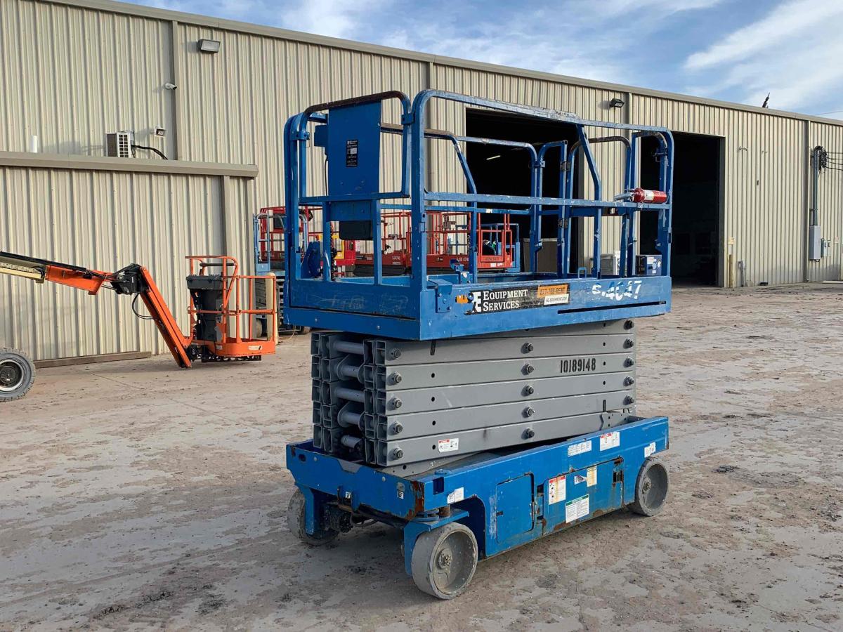 2016 Genie GS-4047