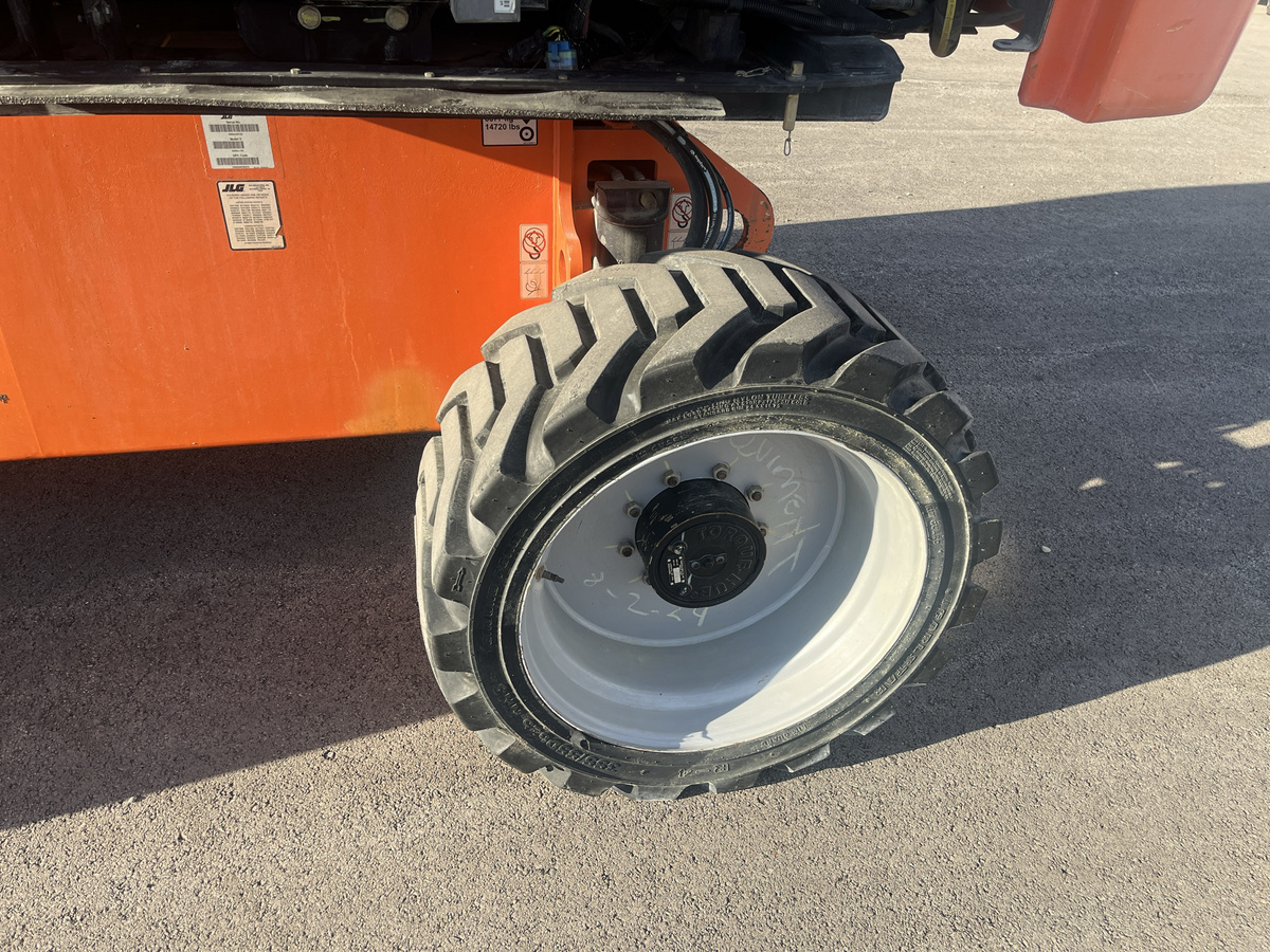 2018 JLG 660SJ-8