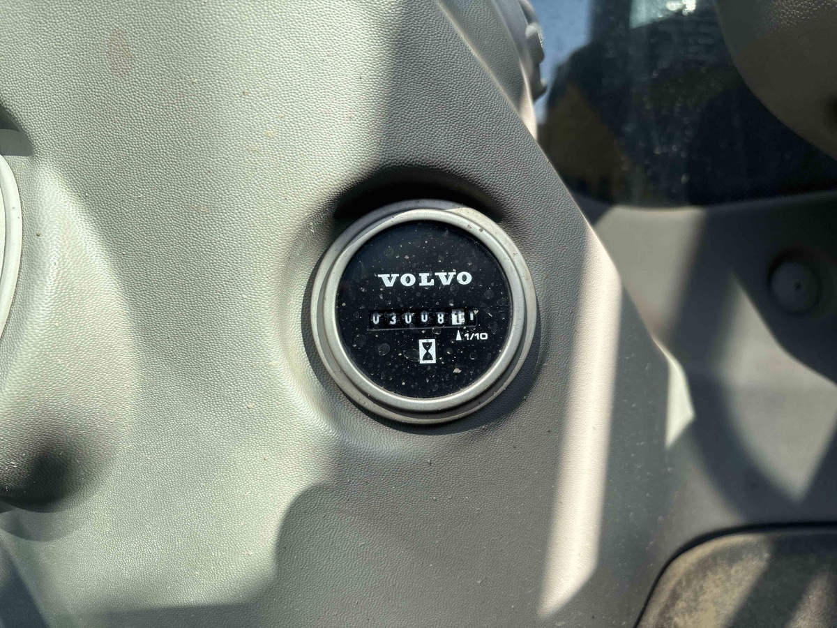 2020 Volvo ECR145EL-5