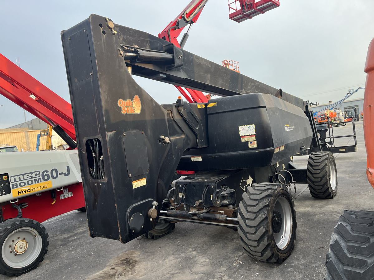 2015 JLG 800AJ-3