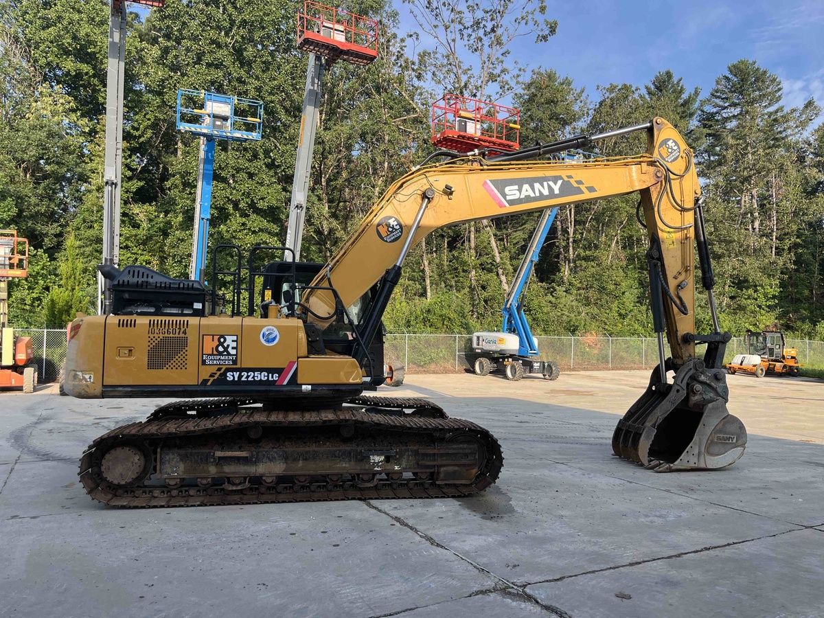 2022 Sany SY225C-1